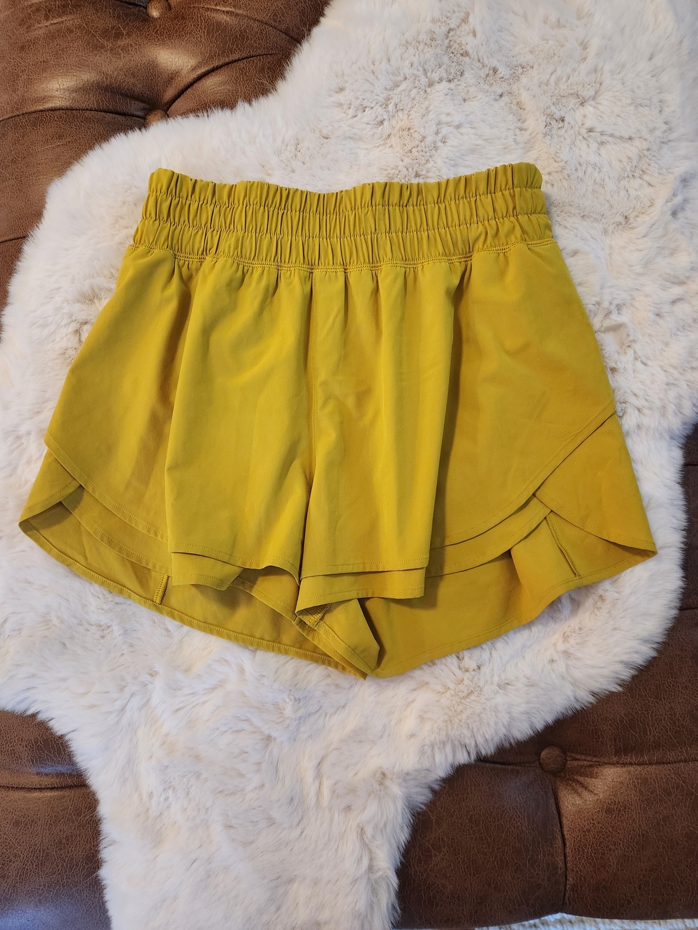 CALIA by Carrie Underwood Mustard Yellow Layered Athletic Shorts W/ Liner Small